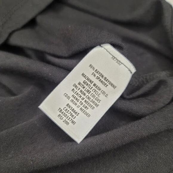 Treasure & Bond V-Neck Shoulder Pad Cap Sleeve Top Sz XS/Extra Small Black NWT - Picture 7 of 7